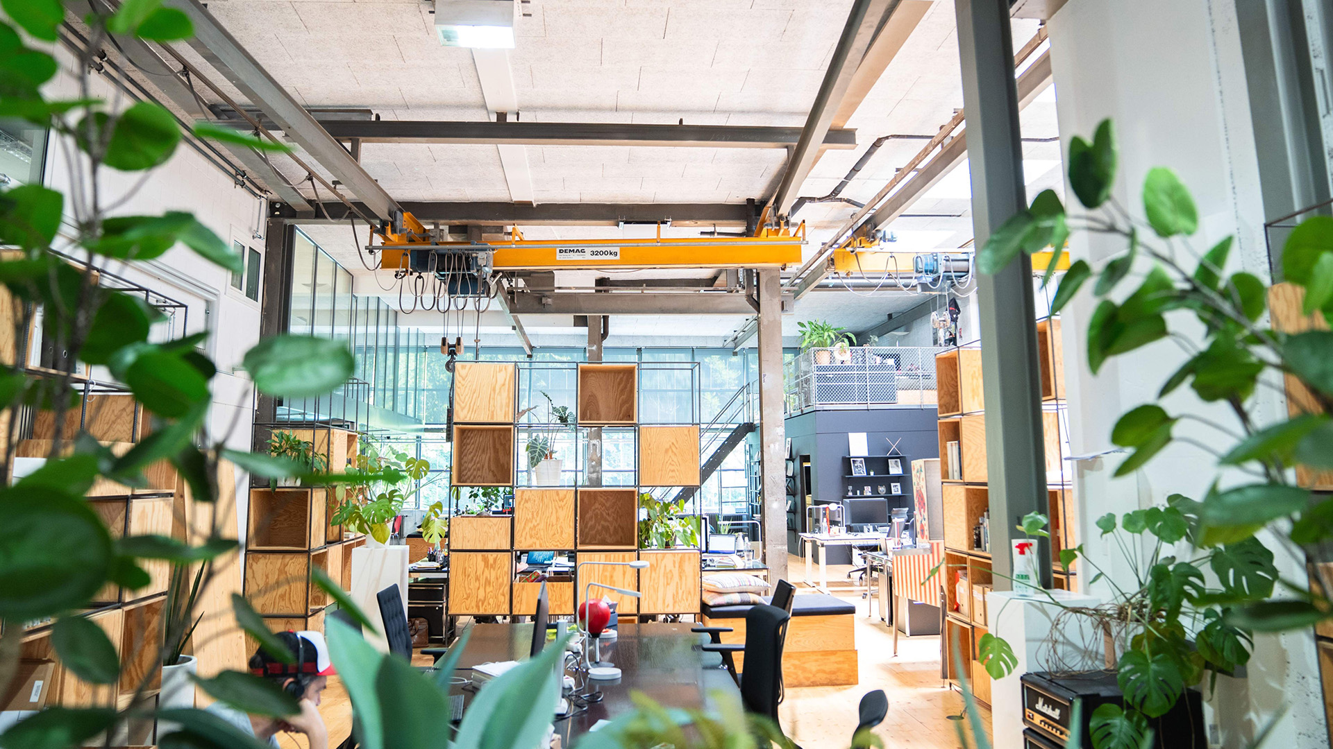 Innenansicht des Mattelabs und der Büroräumlichkeiten der Republica AG.