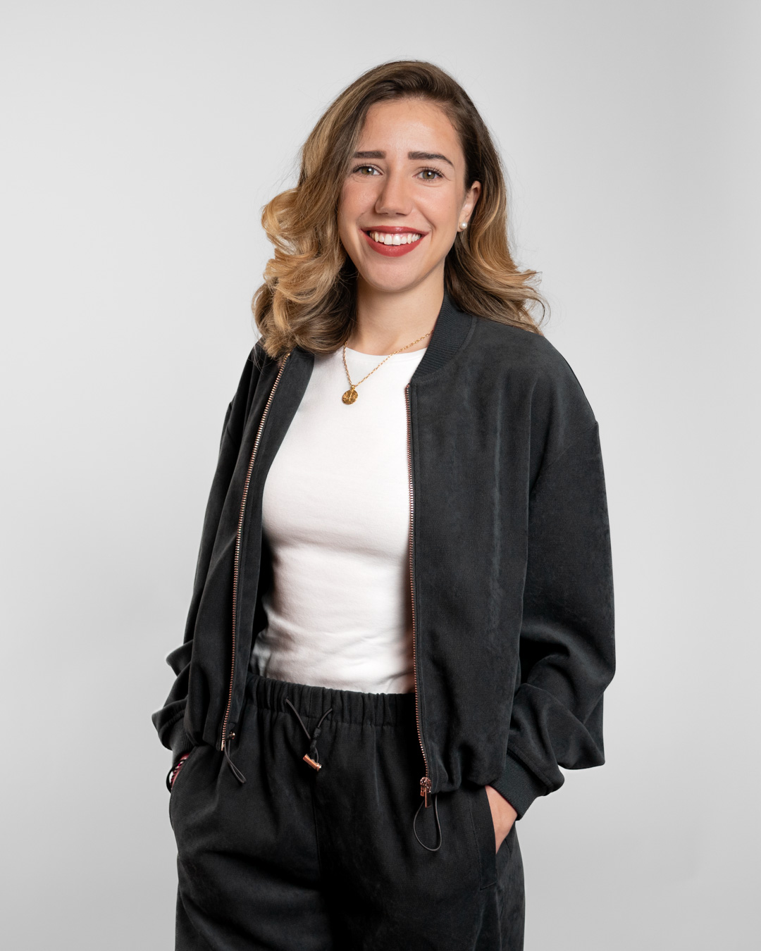 Porträt von Lara Gross, Senior Consultant.