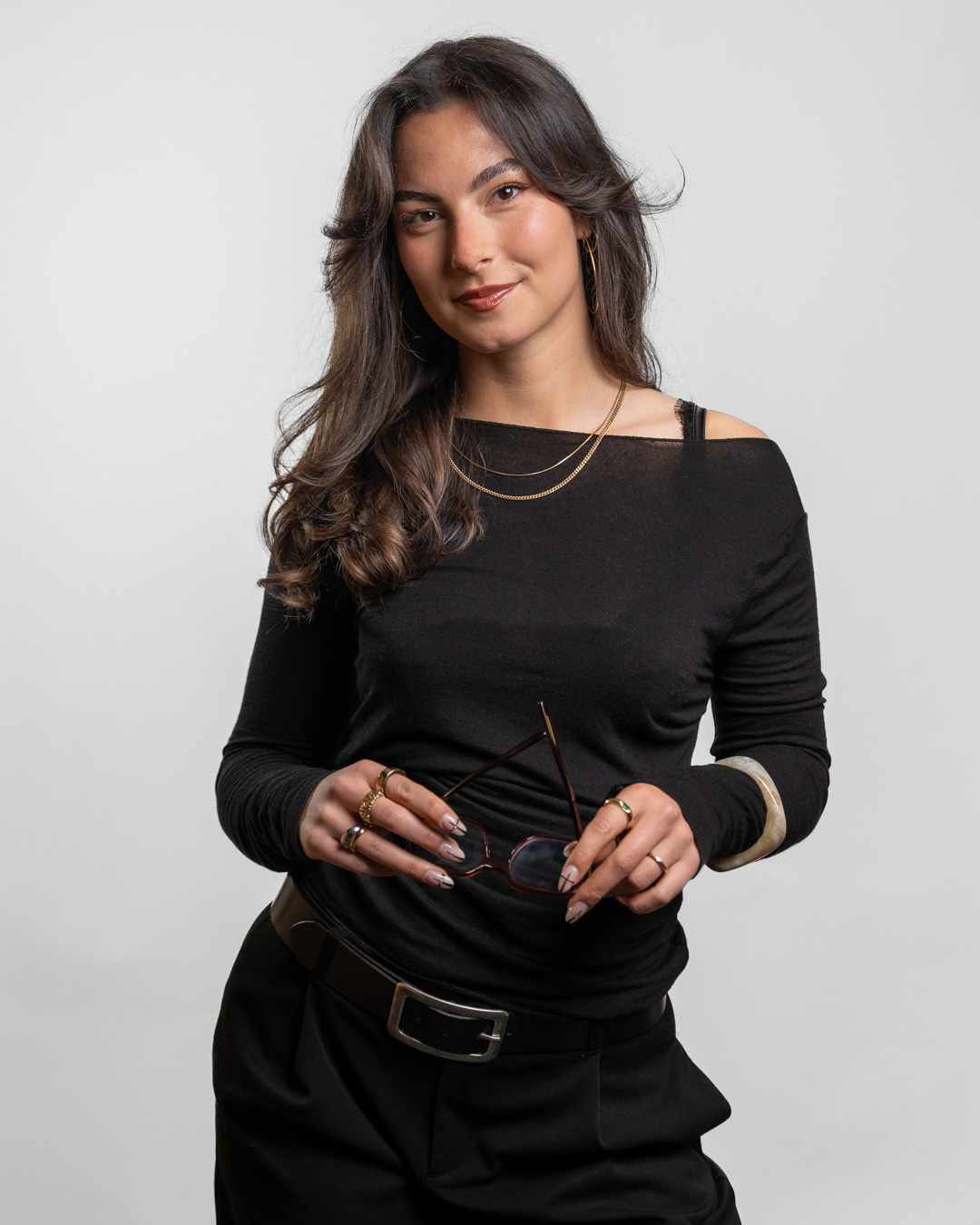 Porträt von Laura Khoury, Content Creator & Concepter.