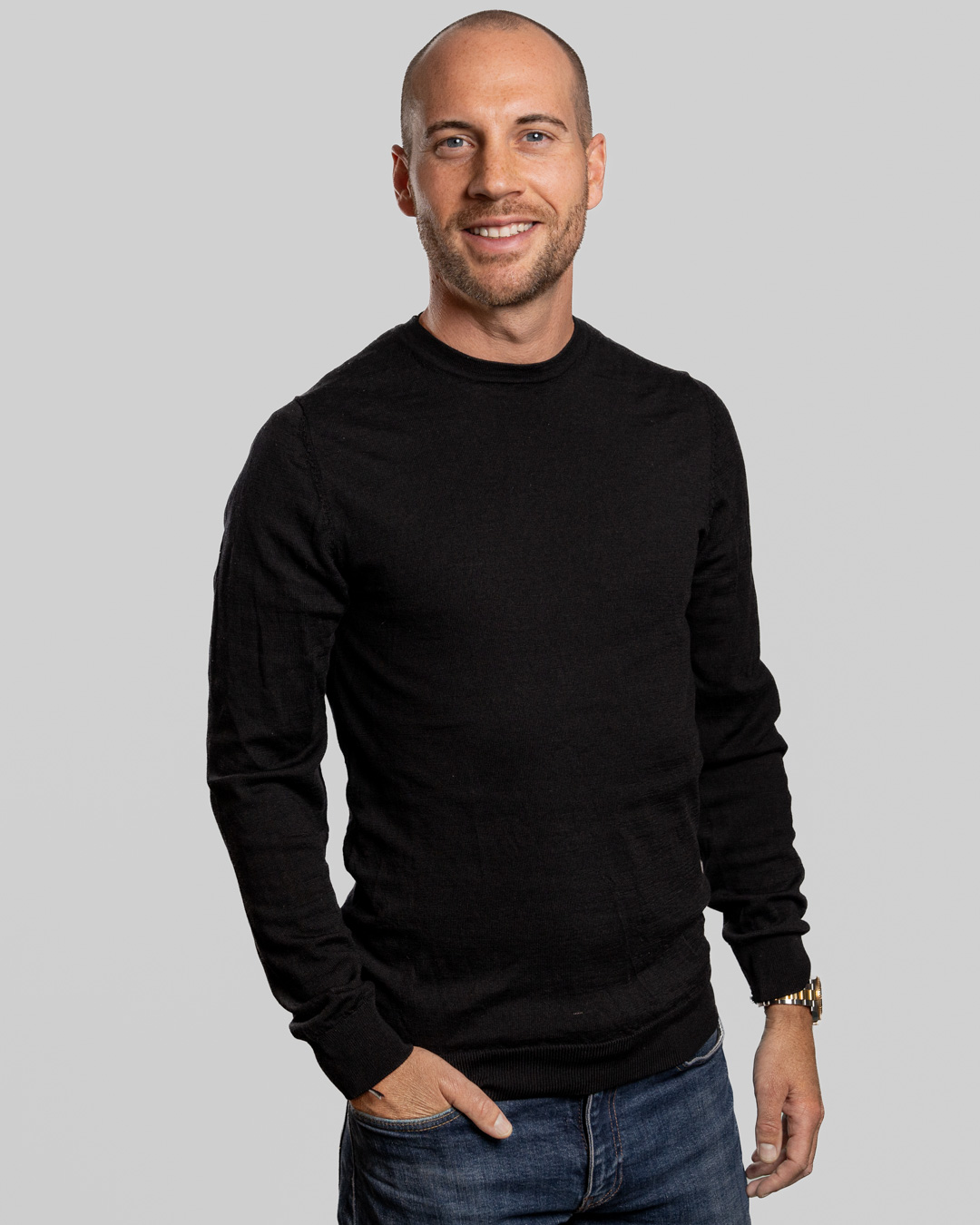 Yves Käser posiert für ein Portraitfoto