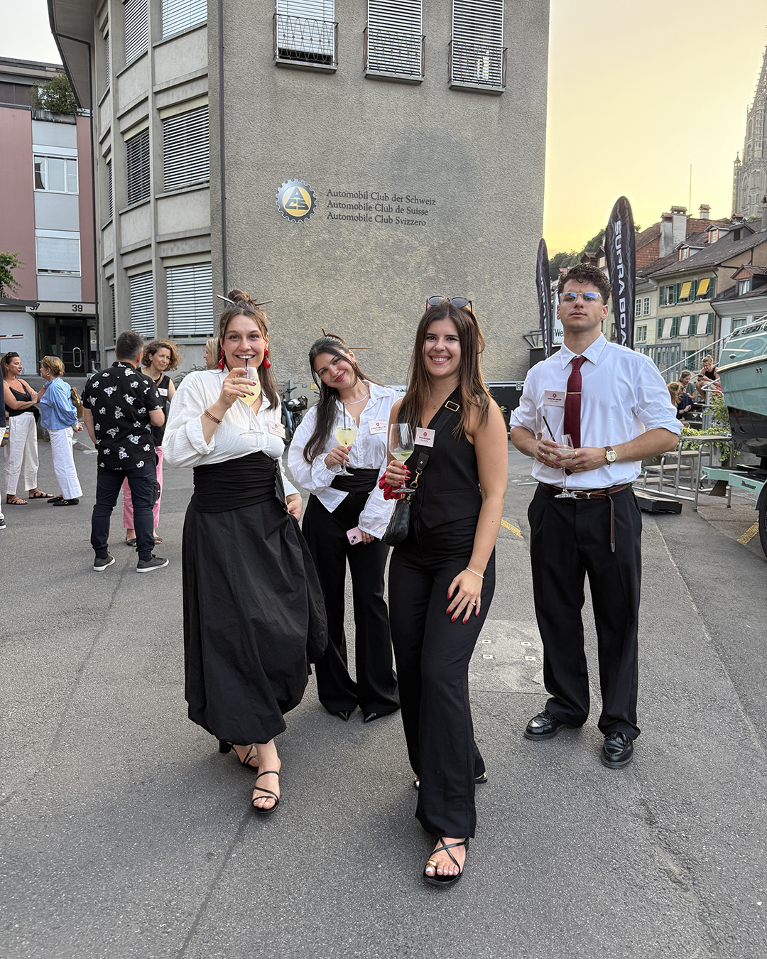 republica-agentur-ryc
