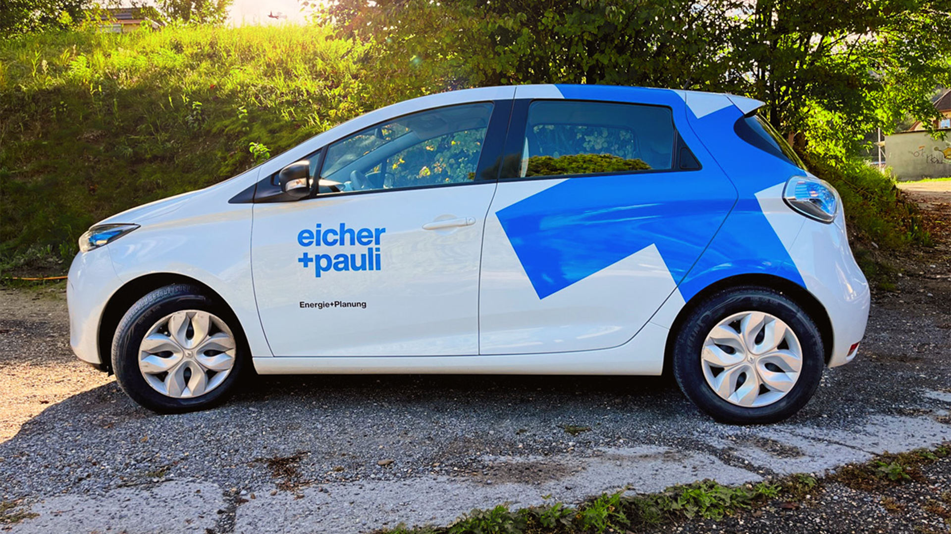 republica-cases-eicher-pauli-fahrzeugbeschriftung