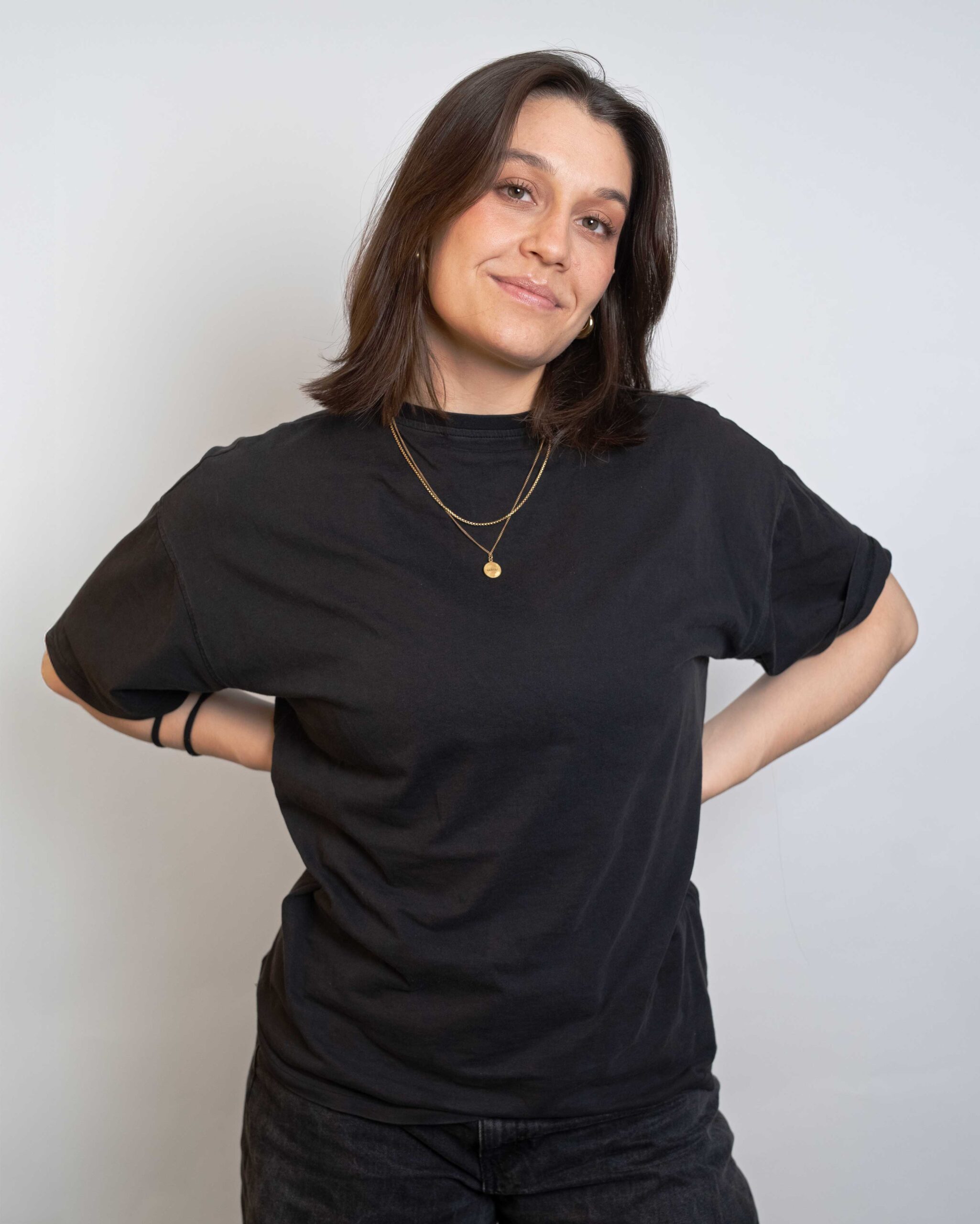 Vallery Ritter posiert für ein Portraitfoto